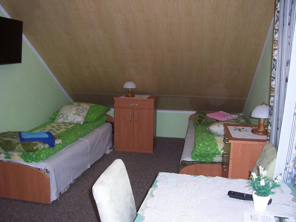Villa Gosciniec Nad Stawem Szczytno  Zimmer foto
